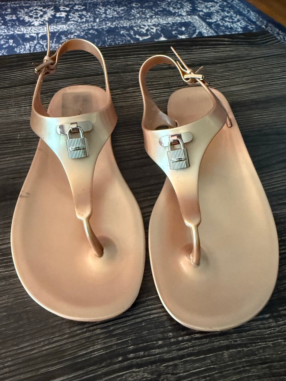 MK Michael Kors Mira Jelly Flat Buckle Up Sandals Pink Sz. 8